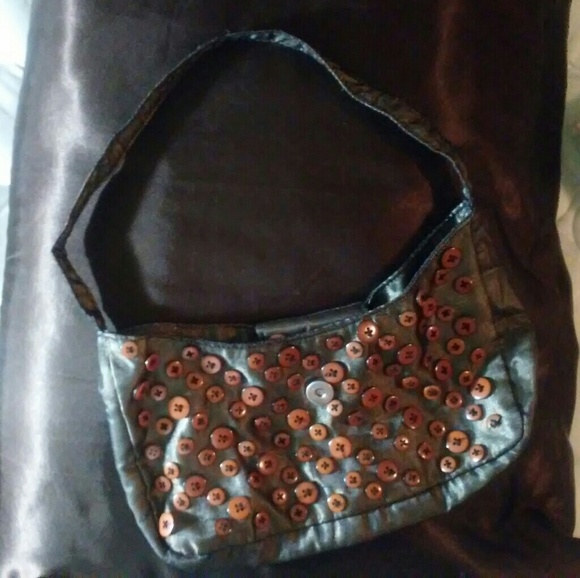Handmade Olive Green Purse with button details - Picture 2 of 3